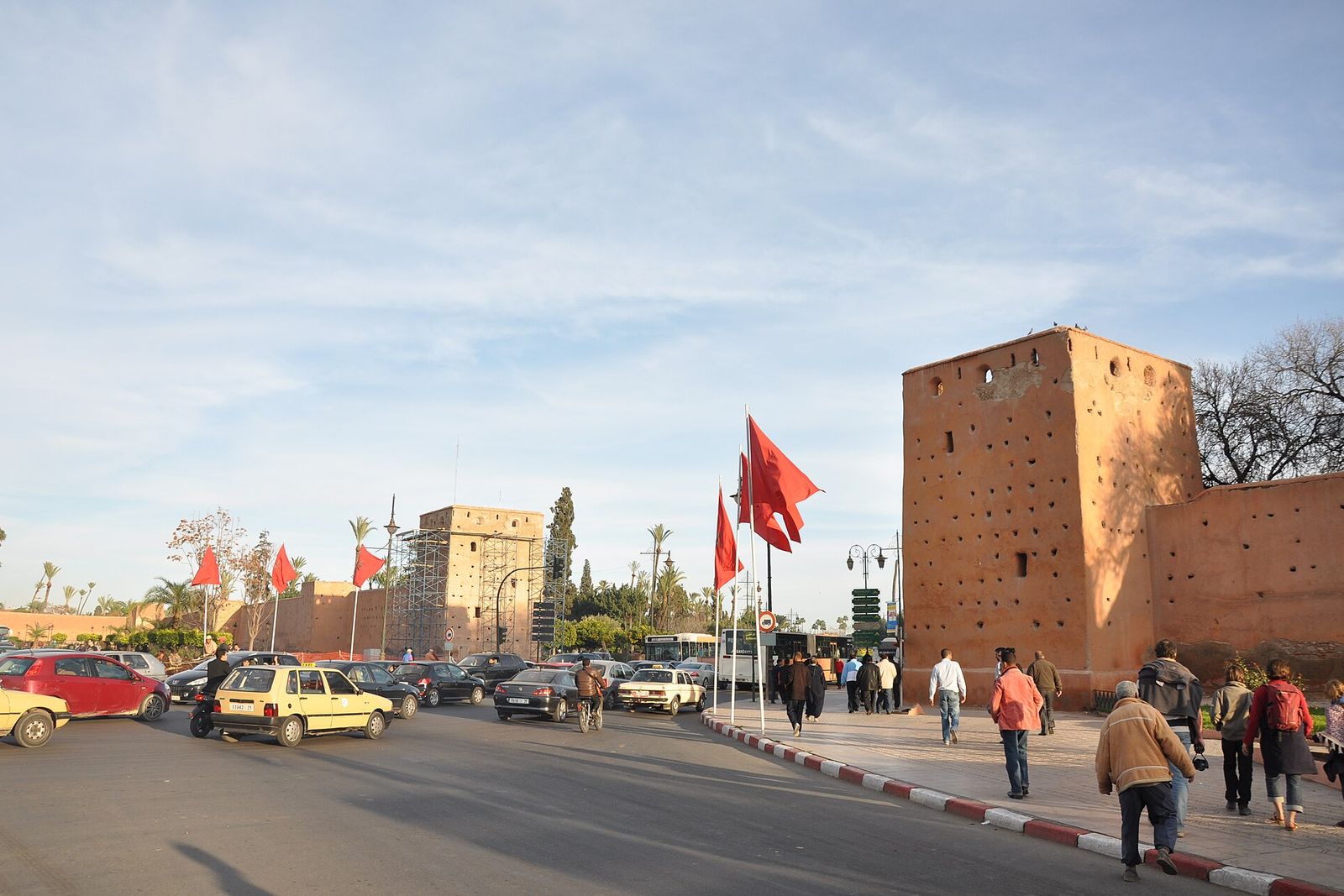 Remparts de pisé rouge de la Médina de Marrakech